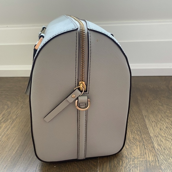 Kate Spade Purse - Picture 2 of 6